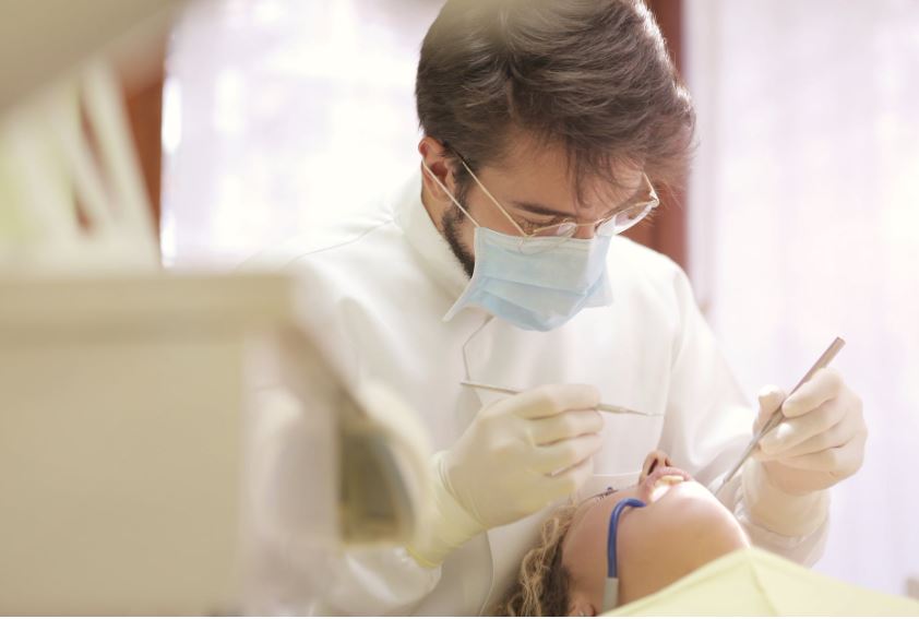 Encontrar el mejor seguro dental: 3 consejos imprescindibles